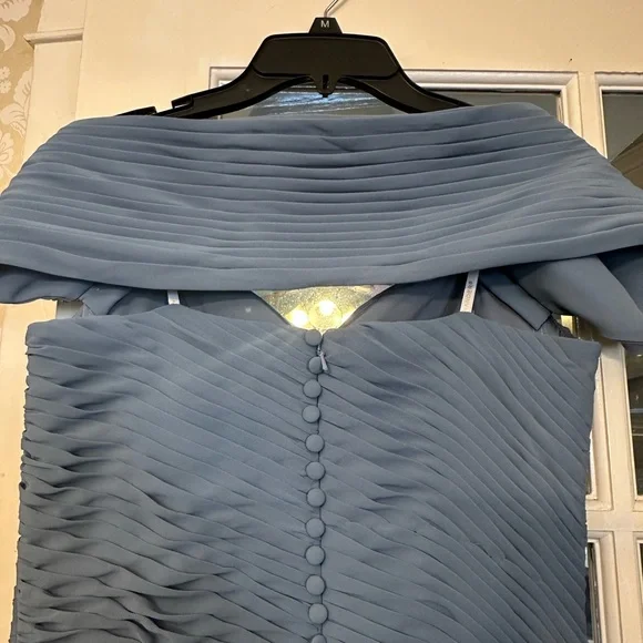 ✔️#78B BNWT ALEXANDER BY DAYMOR EVENING GOWN #1965 - Picture 10 of 17